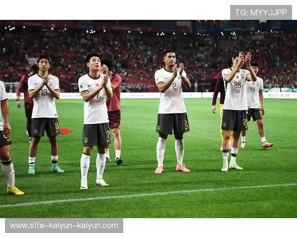 2026美加墨世界杯中国队争议判罚持续发酵球迷怒批裁判双标
